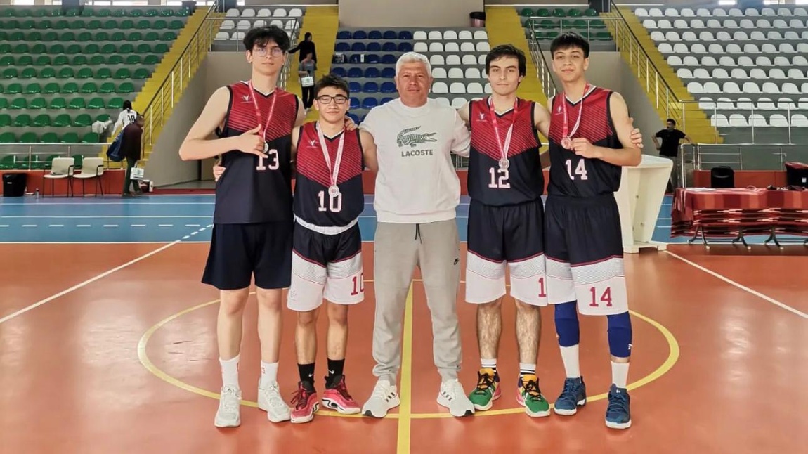 Okulumuz 3*3 Basketbol Takımı Bölge 1.si